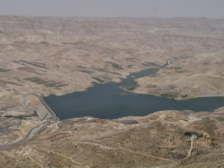 Obiective turistice Iordania: Baraj in desert