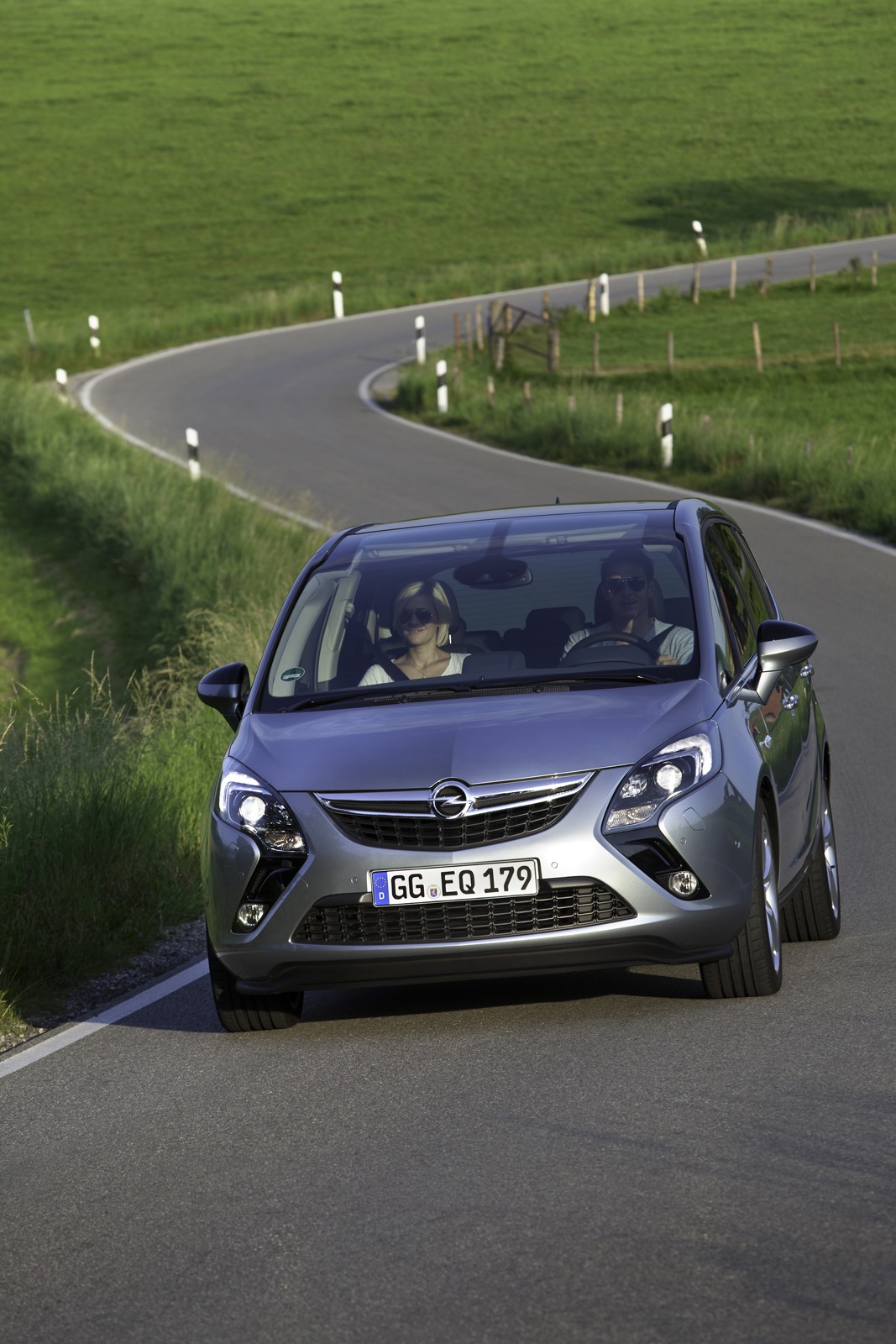 [Opel-Zafira-Tourer-5%255B4%255D.jpg]