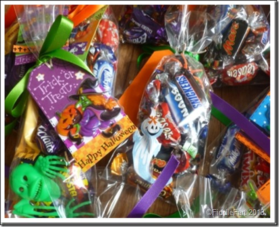 Halloween Trick or Treat Bags with tags. 13