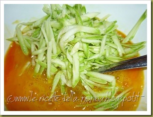 Torta salata all'aceto balsamico con zucchine, erba cipollina, prosciutto cotto e mozzarella (3)