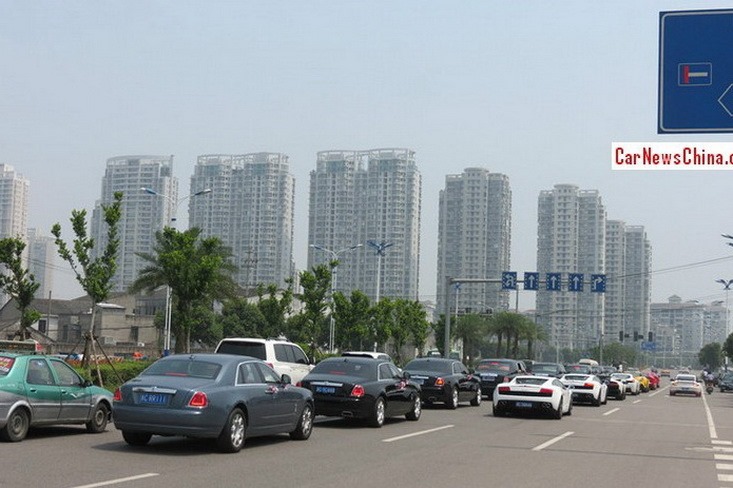 [China-Supercar-Wedding-6%255B2%255D.jpg]