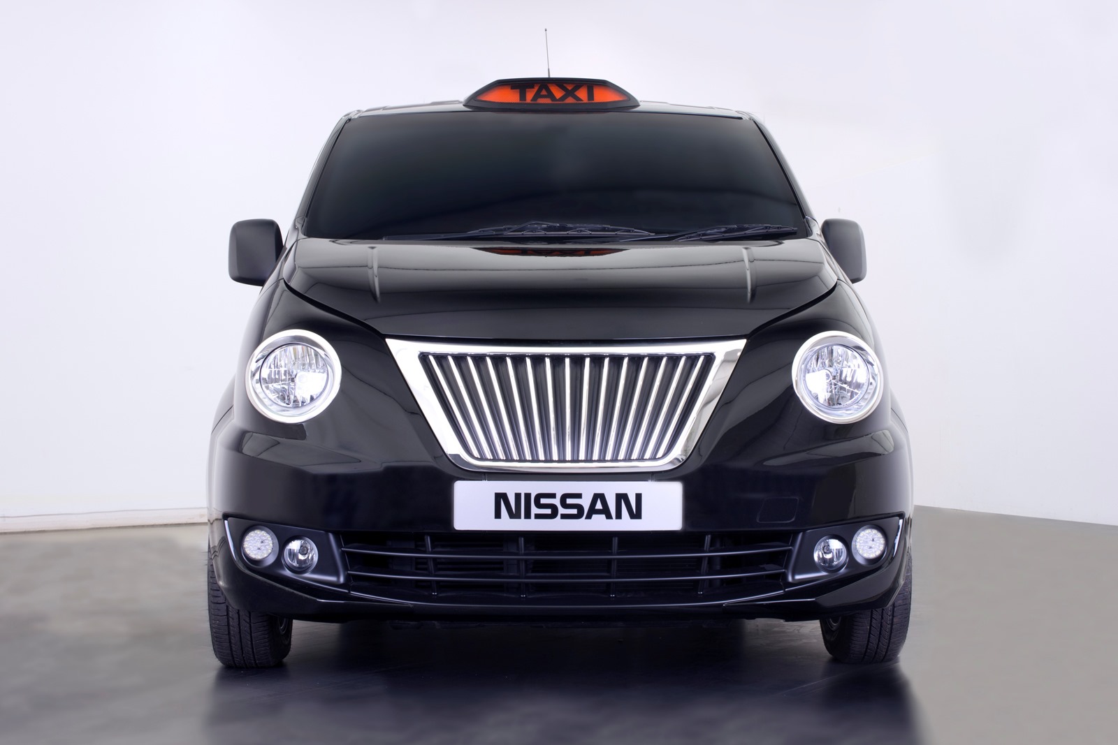 [Nissan-NV200-London-Taxi-2%255B3%255D.jpg]