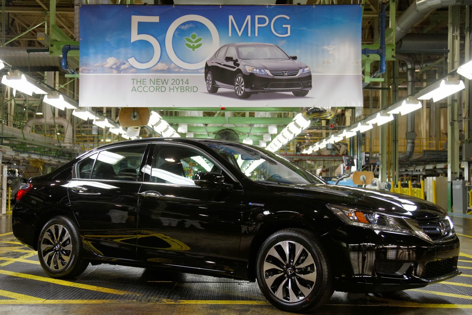 [2014-Honda-Accord-Hybrid-6%255B2%255D.jpg]