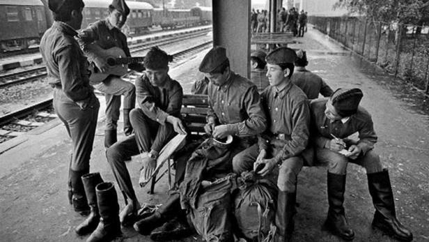 [Ritiro%2520delle%2520truppe%2520sovietiche%2520da%2520Milovice%255B3%255D.jpg]