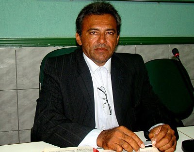 [ROBERTO%2520GON%25C3%2587ALVES%252C%2520VEREADOR%2520DE%2520AREIA%2520BRANCA%2520assumiu%255B3%255D.jpg]
