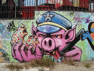 [Graffiti-Street-Art-Character-Pig-Lapd%255B3%255D.jpg]