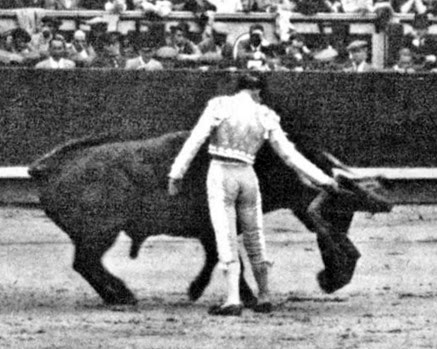 1936-06-10 (p. MG) Madrid Montepio Ortega 2 orejas (2)