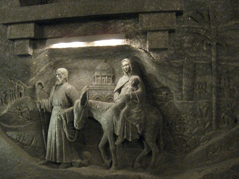 wieliczka-salt-mine-2