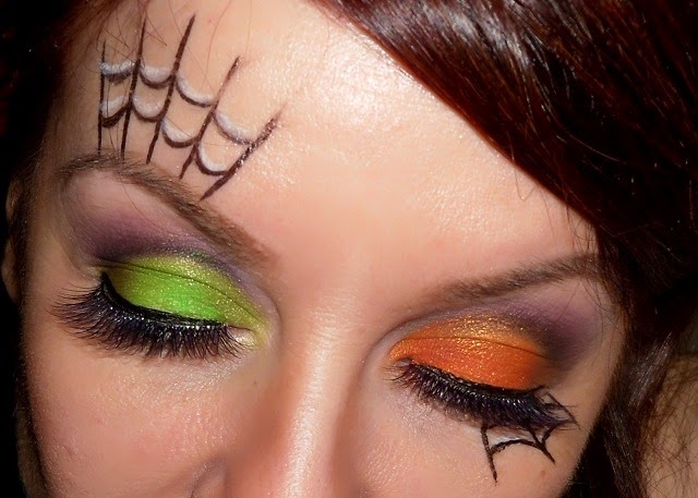 01-halloween-web-witch-makeup-look