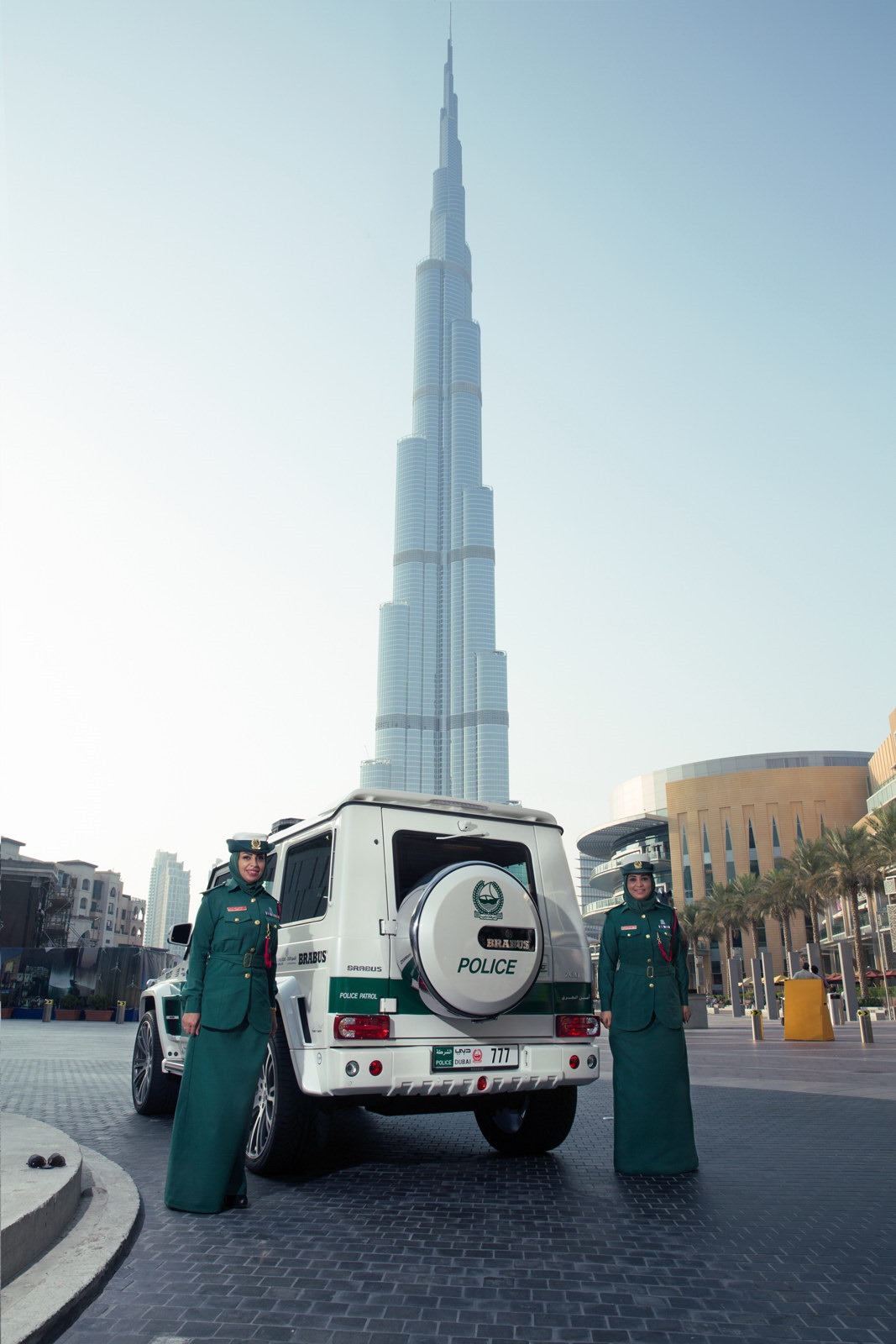 [Brabus-B63S-700-Widestar-Dubai-Police-Car-27%255B6%255D.jpg]