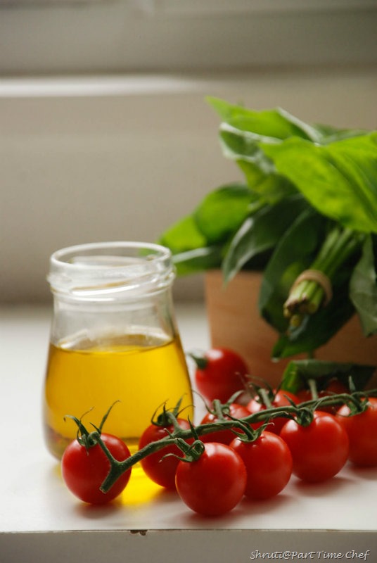 Pasta al Nepolitana Tomatoes basil n olive oil