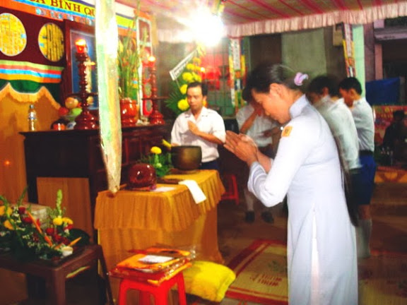 XuyenMocDieuTangNhaAnhViet_10.JPG