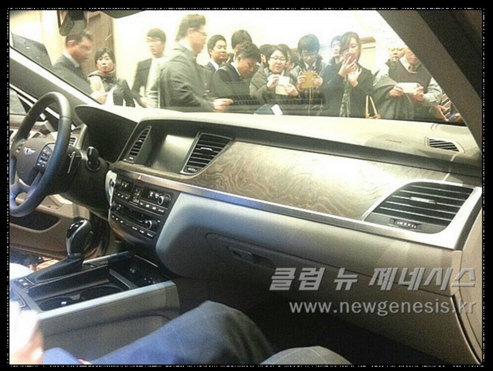 [2015-Hyundai-Genesis-Sedan_5%255B2%255D.jpg]