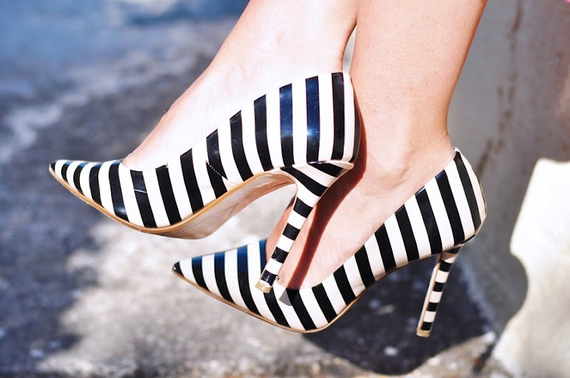 outfit, corsica, scarpe a righe, bianco e nero, fashion show, fashion blog, RED CARPET, STYLE,  fashion blogger, street style, zagufashion, blog italiano, valentina coco