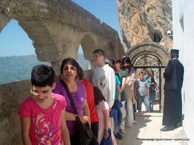 „Развитак“ посјетио манастир Острог