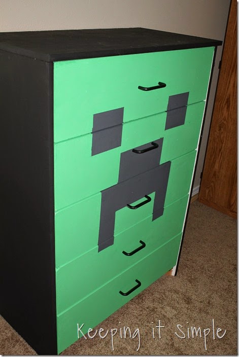 Minecraft Creeper Dresser with DecoArt Chalk Paint (6)