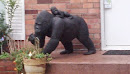 Gorilla Statue 