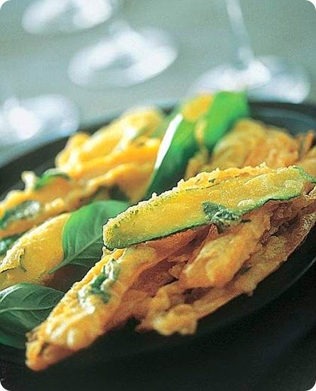 Nastri di zucchine e carote novelle al basilico