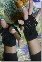 crochet gloves 37