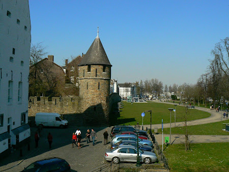 Imagini Olanda: zidurile cetatii Maastricht