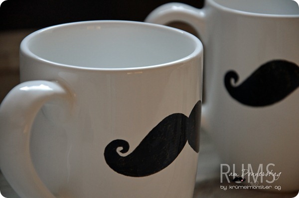 DIY Moustache Cups (7)