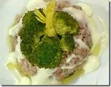 Timballo di riso con salsiccia al finocchietto e broccoli