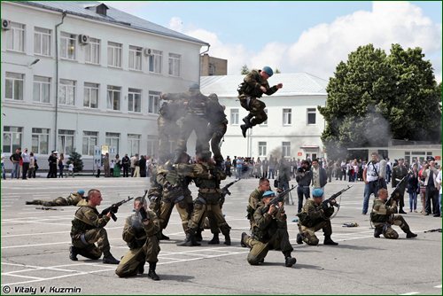 Фотографии 132-го выпуска РВВДКУ