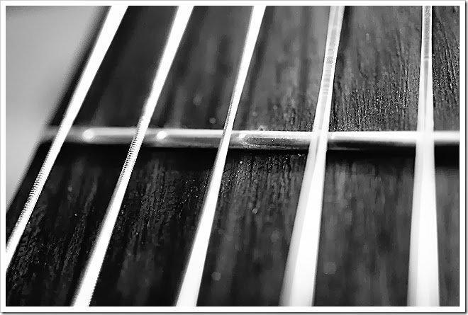 stock-photo-free-guitar-(523)