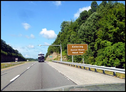 04b - I-64W through Kentucky - entering Daniel Boone NF