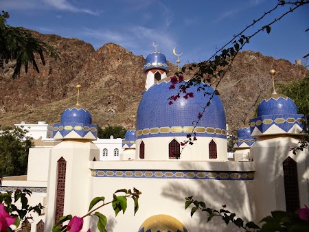 44. Moschee intr-un cartier din Muscat.JPG