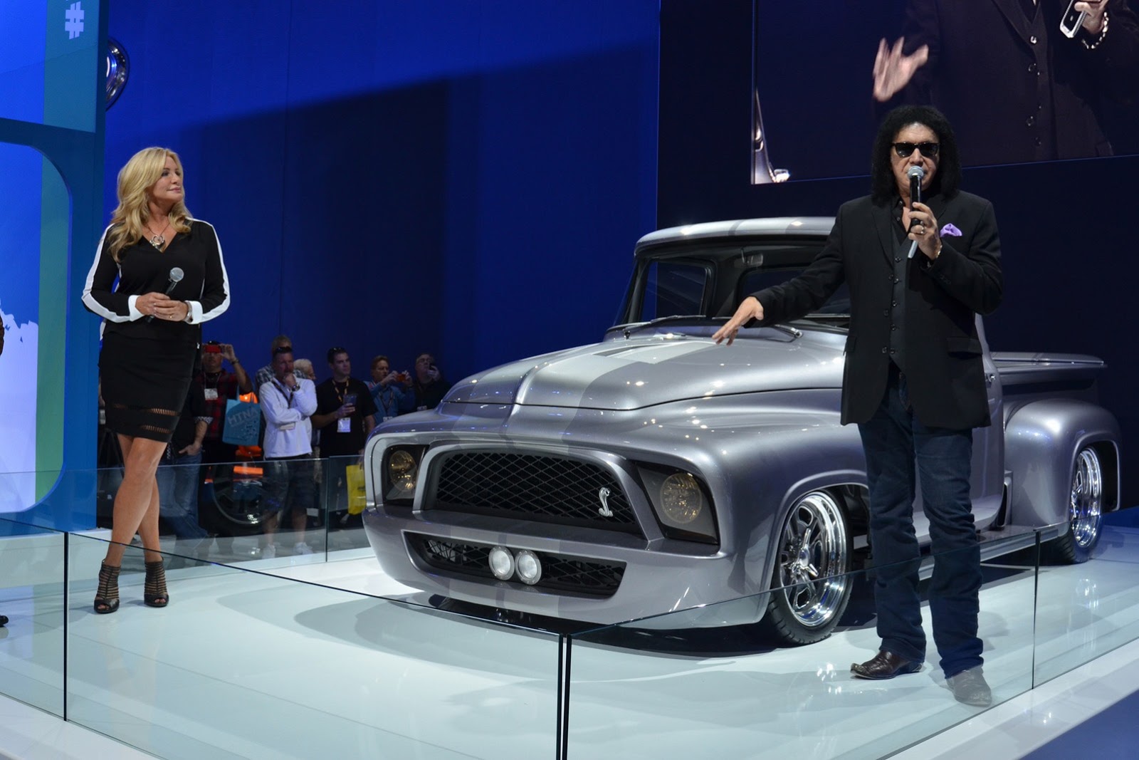 [Ford-F-100-Snakebit-2%255B3%255D.jpg]