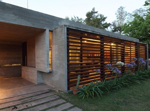 fachadas modernas vigas horizontales de madera