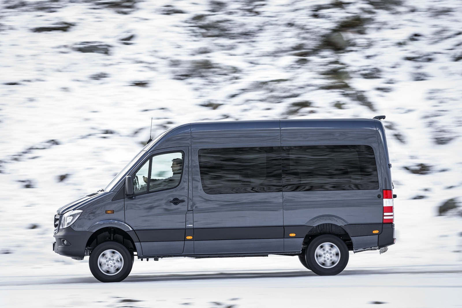 [Mercedes-Benz-Sprinter-4x4-64%255B2%255D.jpg]