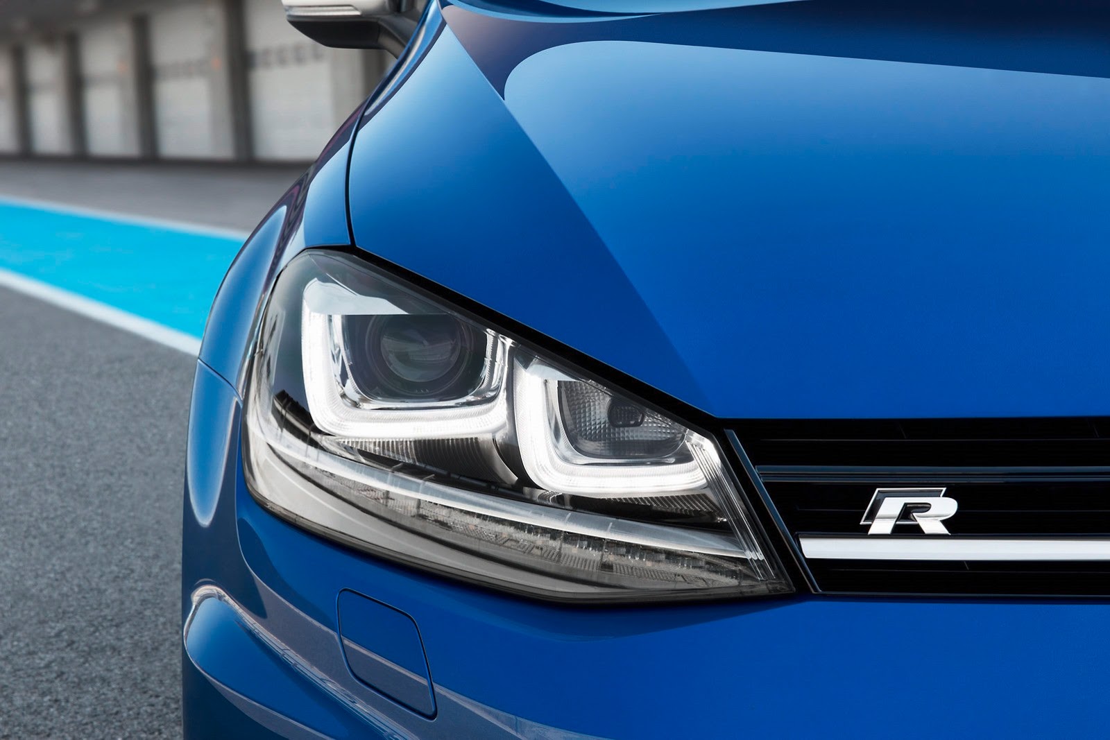 [2014-VW-Golf-R-11%255B2%255D.jpg]