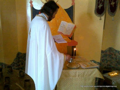 КАРАКАС ЖИВИ ЛИТУРГИЈУ И РАДУЈЕ СЕ, СТИГЛИ ПОКЛОНИ ОД СВЕТОСАВСКОГ ЗВОНЦА, ПРАВОСЛАВЉА И ФК ЦРВЕНА ЗВЕЗДА