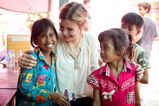 2014-09-28 Elle Cambodia 13991 2014-09-28 Elle Cambodia 13991