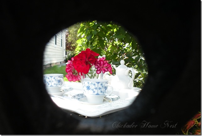 Blue and white table setting, Espresso, @ Chickadee Home Nest