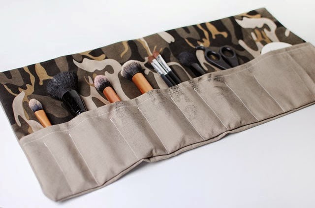 [diy-brush-makeup-roll-travel-brushes%255B4%255D.jpg.webp]