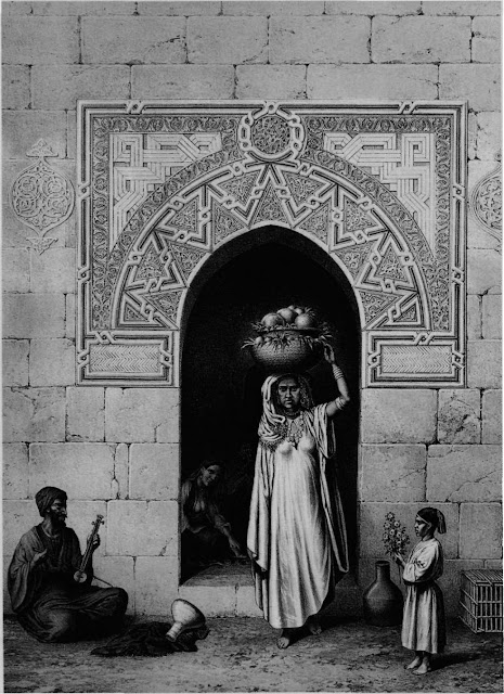 Door of a house on Sha'arawi Street, 14th century. Popular tradition makes this door part of a qadi's house. Ornament was used to forge a spandrel¬like structure; this architectonic device is traced by knots. Domestic architecture provides insight into popular designs similar to heraldic symbols in impenal architecture.
