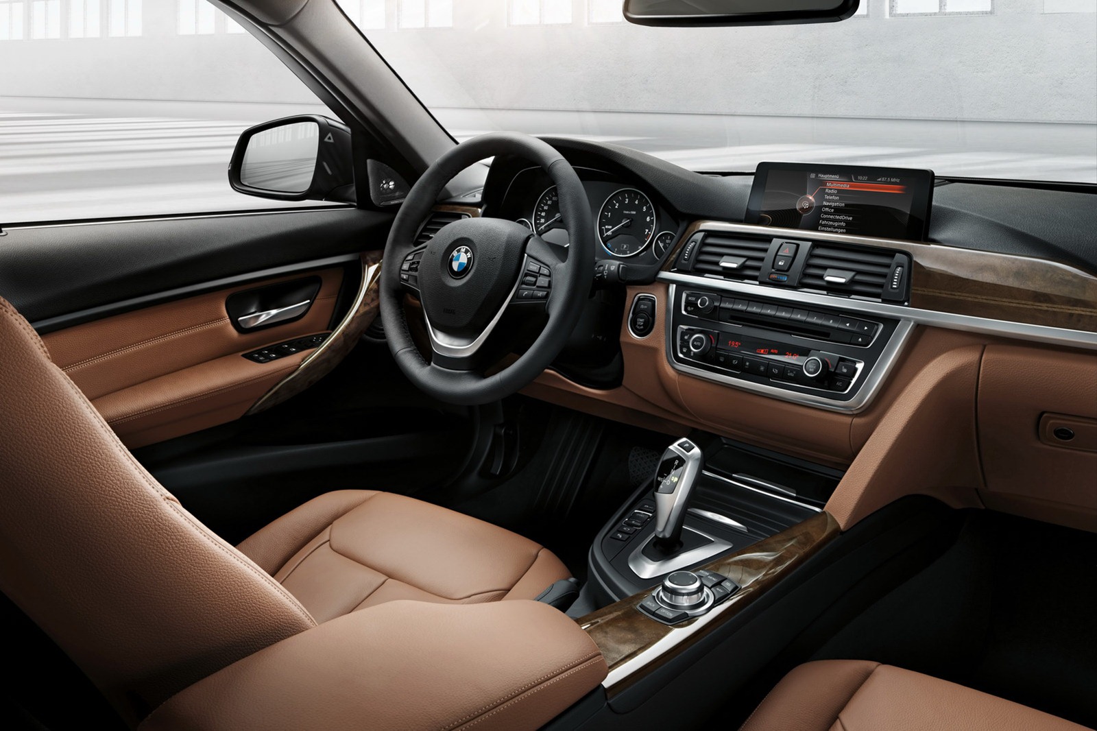 [2013-BMW-3-Series-Touring-32%255B2%255D.jpg]