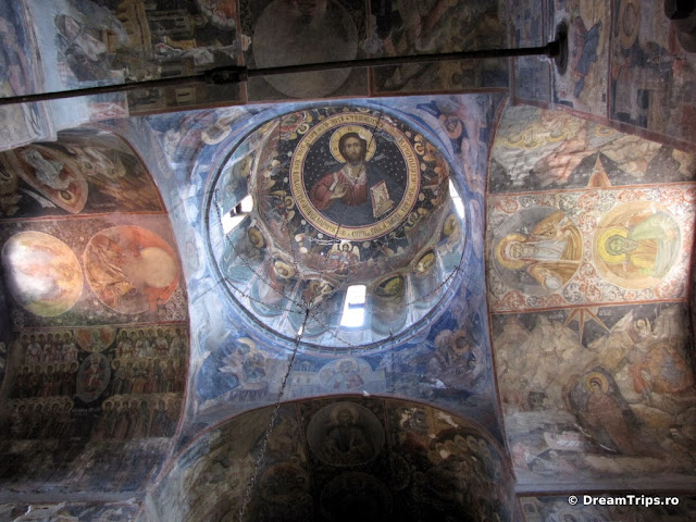 Biserica domnească - Curtea de Argeş