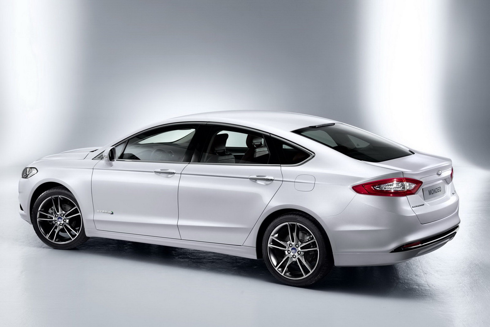 [2013-Ford-Mondeo-39%255B2%255D.jpg]