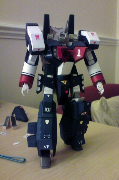 vf-1+armour_s6O.jpg