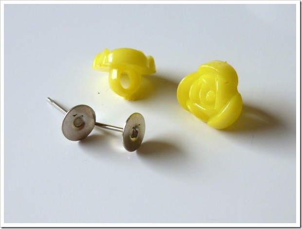 button earrings 1