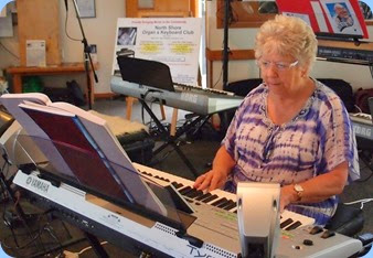 Barbara Powell playing her Tyros 3 keyboard. Photo courtesy of Dennis Lyons