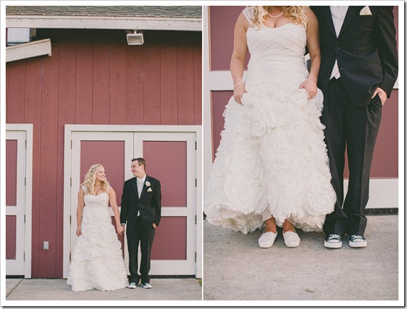 strawberry-farms-wedding-photos-blogger-boquet-white-bride-groom-shoes-allstar-converse
