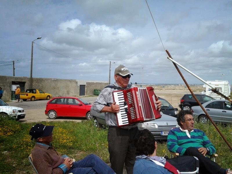 [Amigos%2520da%2520Muralha%252025%2520Abril%25202014%2520041%255B3%255D.jpg]