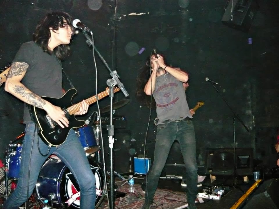 [1441397_10202068178762229_337698929_n%255B2%255D.jpg]