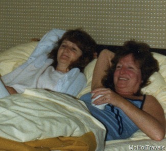 1985 Sue and Maryruth834