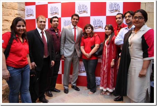 Aisam_with_Olpers_team